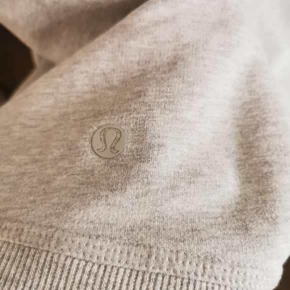 Lululemon Stress Less Hoodie Size 6 - Picture 6 of 10